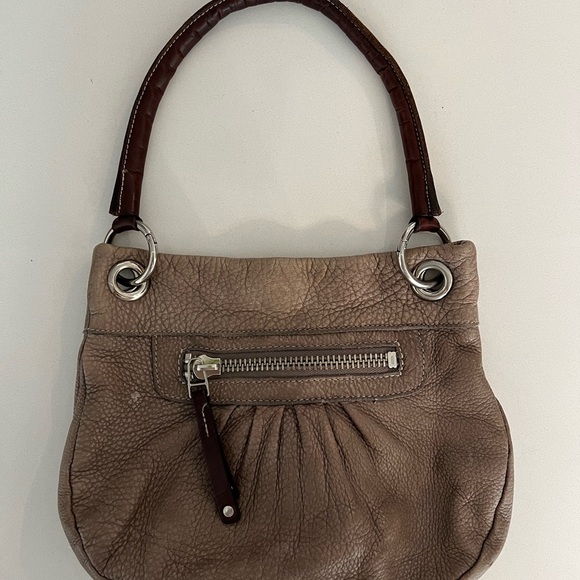 Mini Roots leather hand bag. - Picture 3 of 3